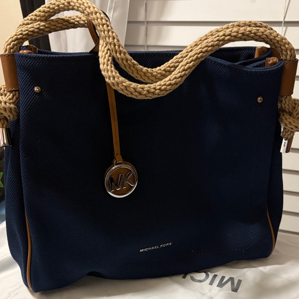 BRAND NEW!!!!!! Michael Kors Navy Canvas Tote with Rope Handles and MK Charm